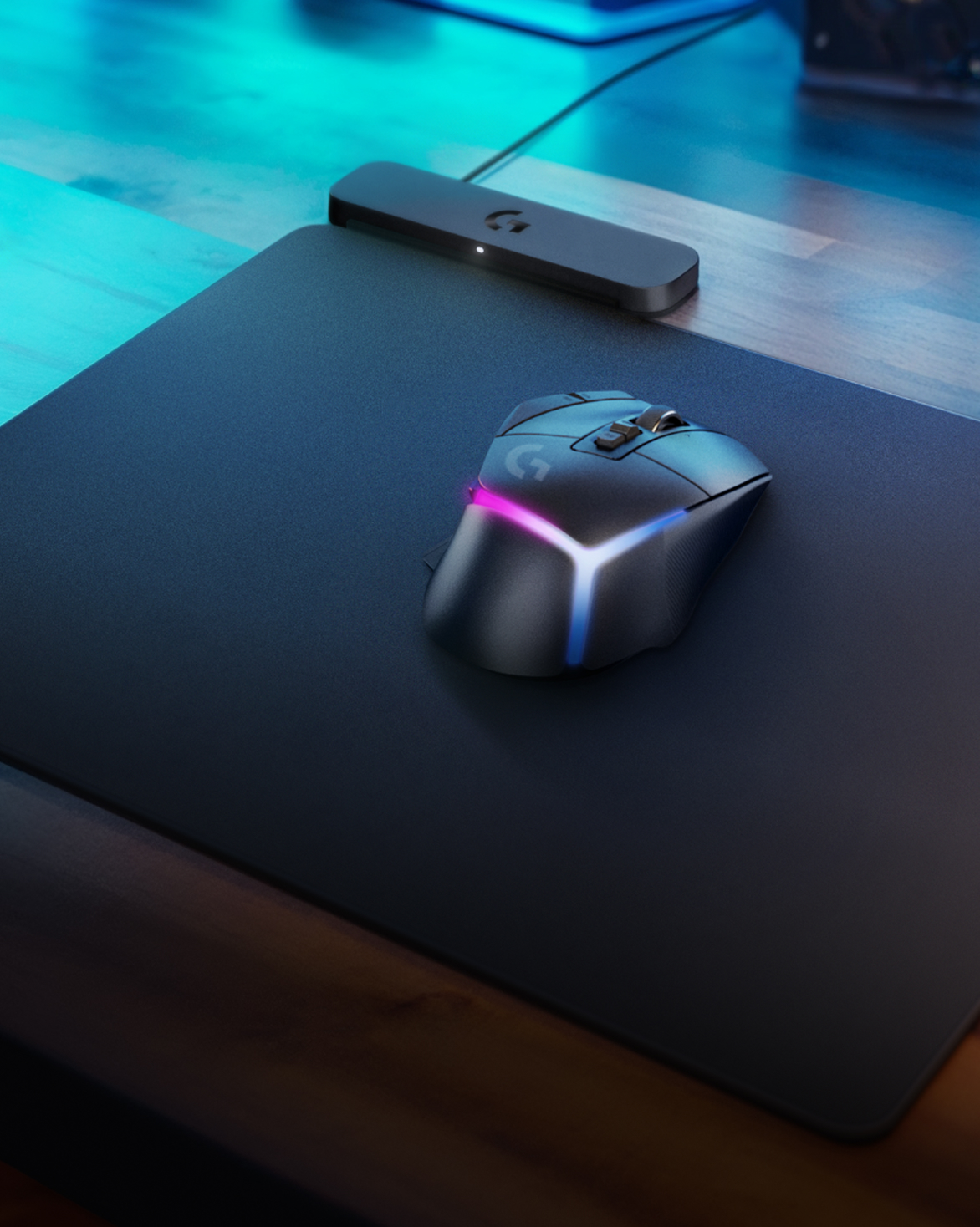 Logitech POWERPLAY 2 ワイヤレス充電マウスパッド 8年ぶりの新モデル、ロジクールのワイヤレス充電マウスパッド