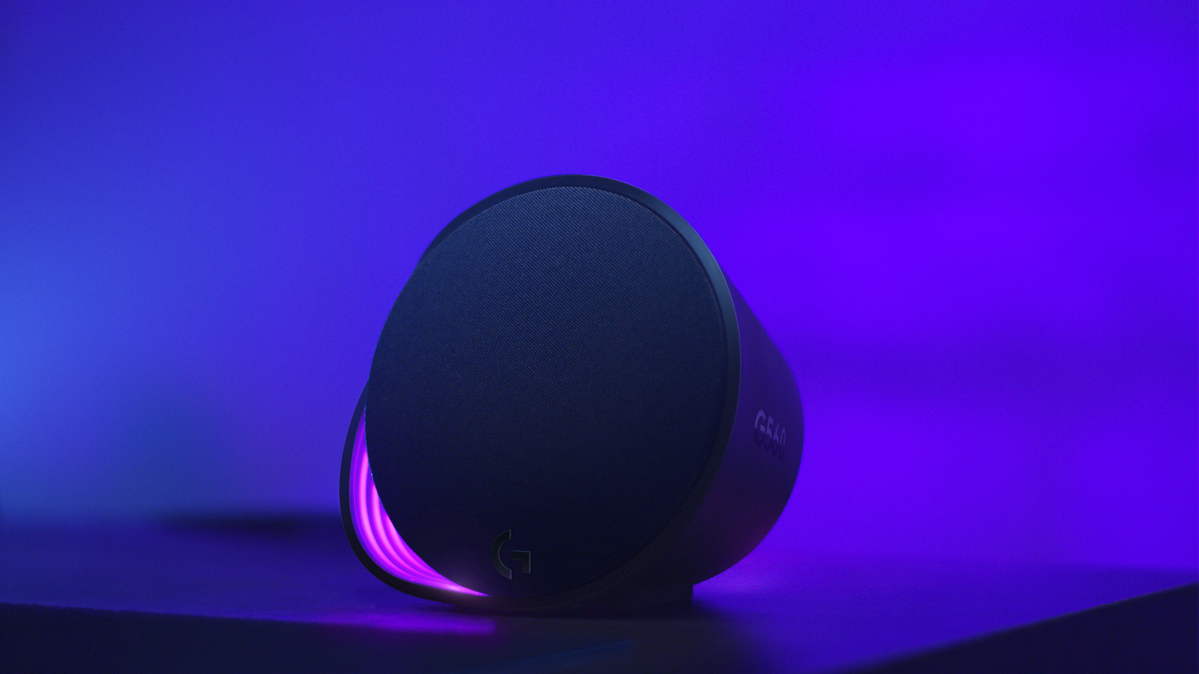 ロジクール G560 RGB PCゲーミングスピーカー カナダ